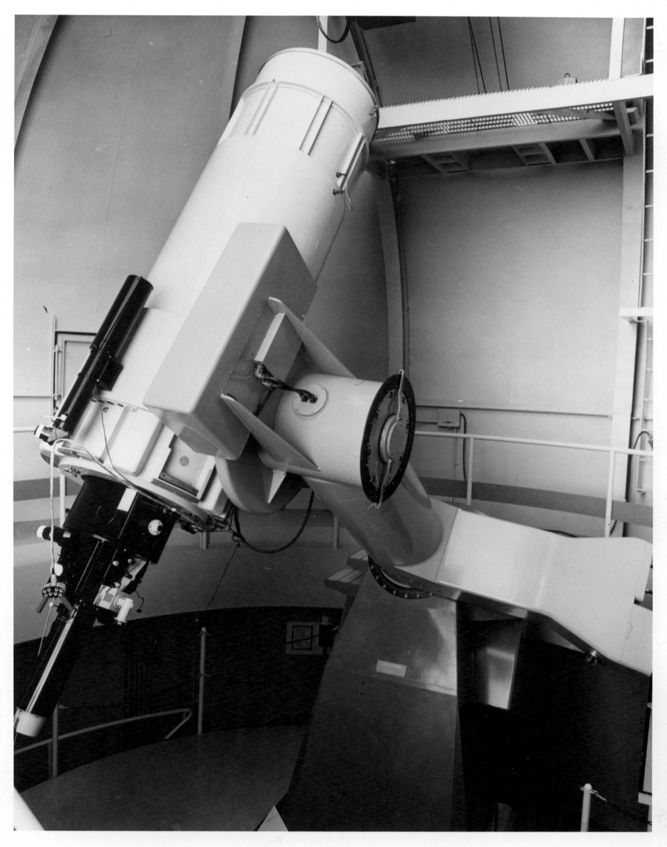 36 Inch (0.9 meter) Telescope with Spectrograph, KPNO - Boller and ...